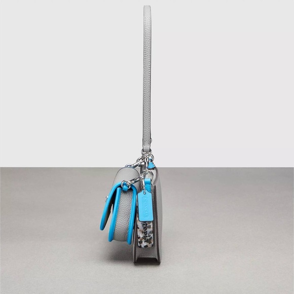 Wavy Double Pouch Bag In Coachtopia Leather - Picture 3 of 11